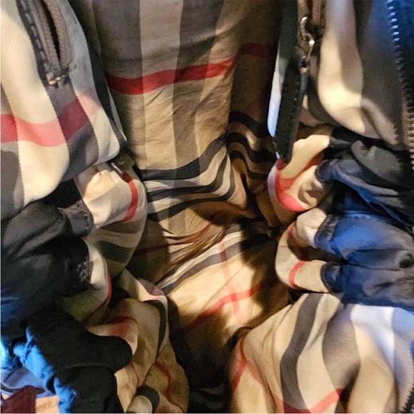 ✨Authentic✨ 😍BURBERRY😍 - Picture 7 of 10